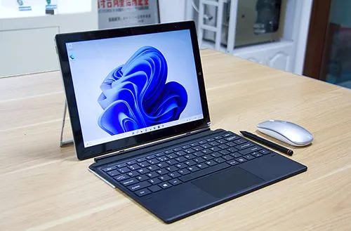 Tablet Pc Dengan Papan Kekunci